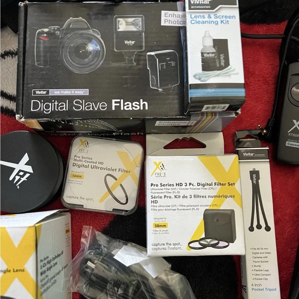 LIKE NEW CANON DIGITAL CAMERA KIT-EOS REBEL T5 EOS 1200D W/ FILTERS, LENS, ETC.